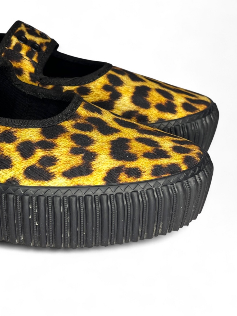 VANS Mary Jane Creeper
Grunge Core Leopard Black Rubber Sole Platform Sneakers - Picture 8 of 8